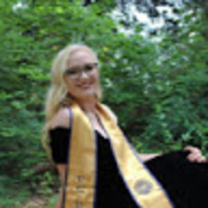 Meet your Posher, Tabitha